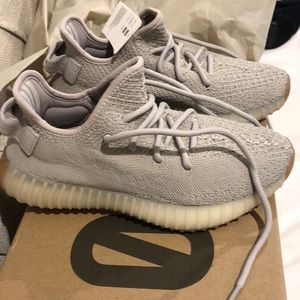 Yeezy men size 5 in sesame brand new!